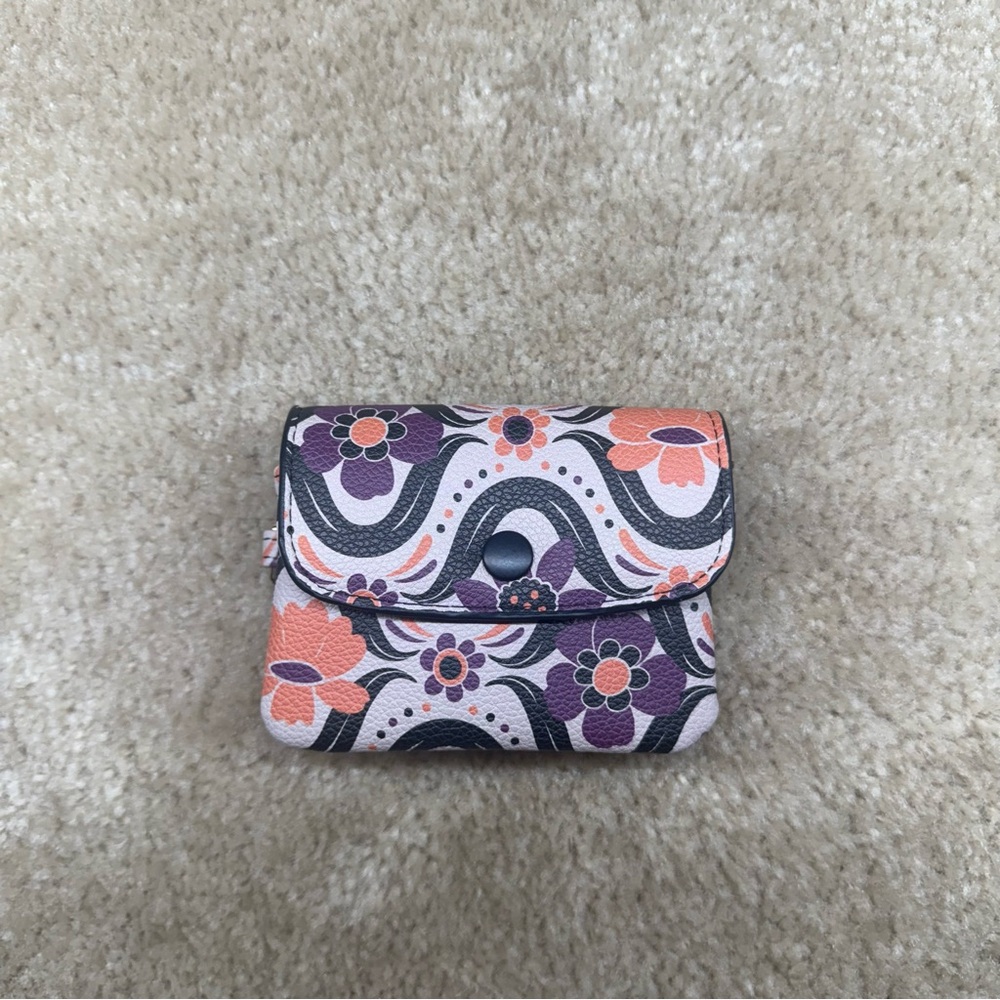 NWOT Caprisa Italy Purple Peach Floral Patterned Women's Bag Wallet